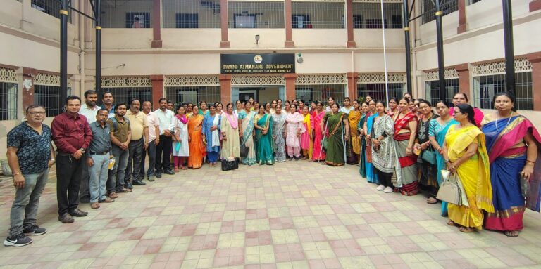 नई शिक्षा नीति 2020 आधारित नव पाठ्य पुस्तक प्रशिक्षण शहर के आत्मानंद विद्यालय तिलकनगर में सम्पन्न